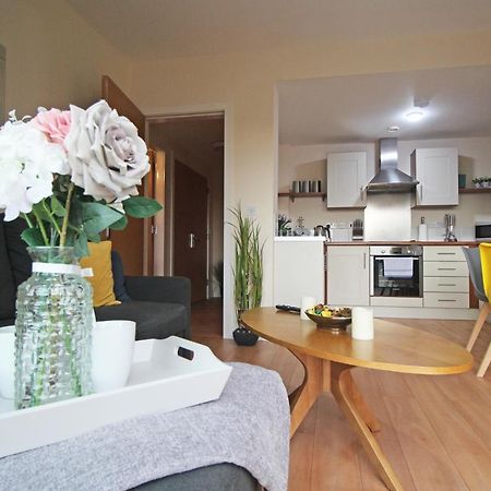 Canal Side Apartment In Chester Extérieur photo